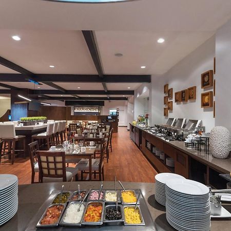 מלון Courtyard By Marriott סנטו דומינגו מראה חיצוני תמונה