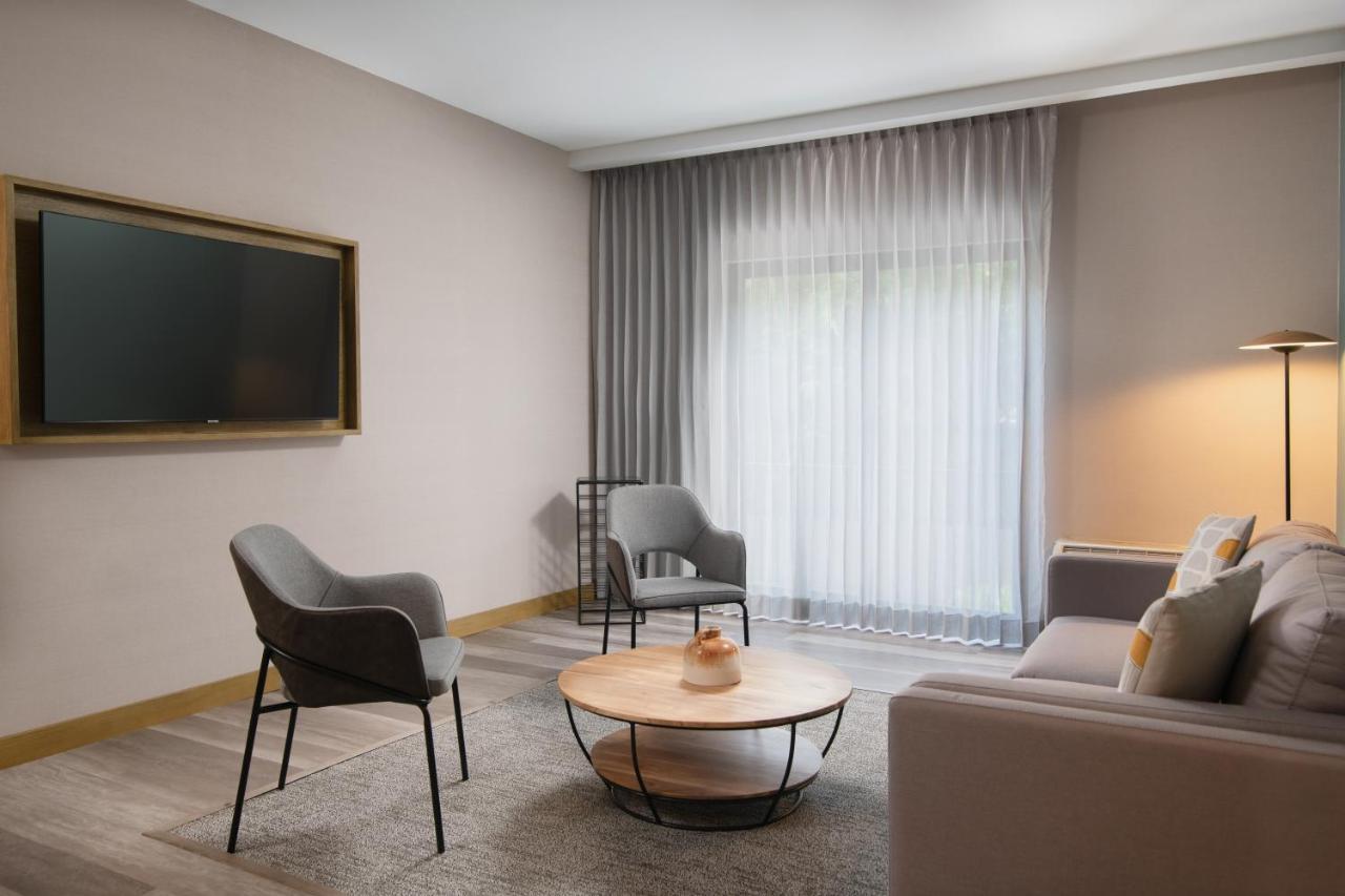 מלון Courtyard By Marriott סנטו דומינגו מראה חיצוני תמונה