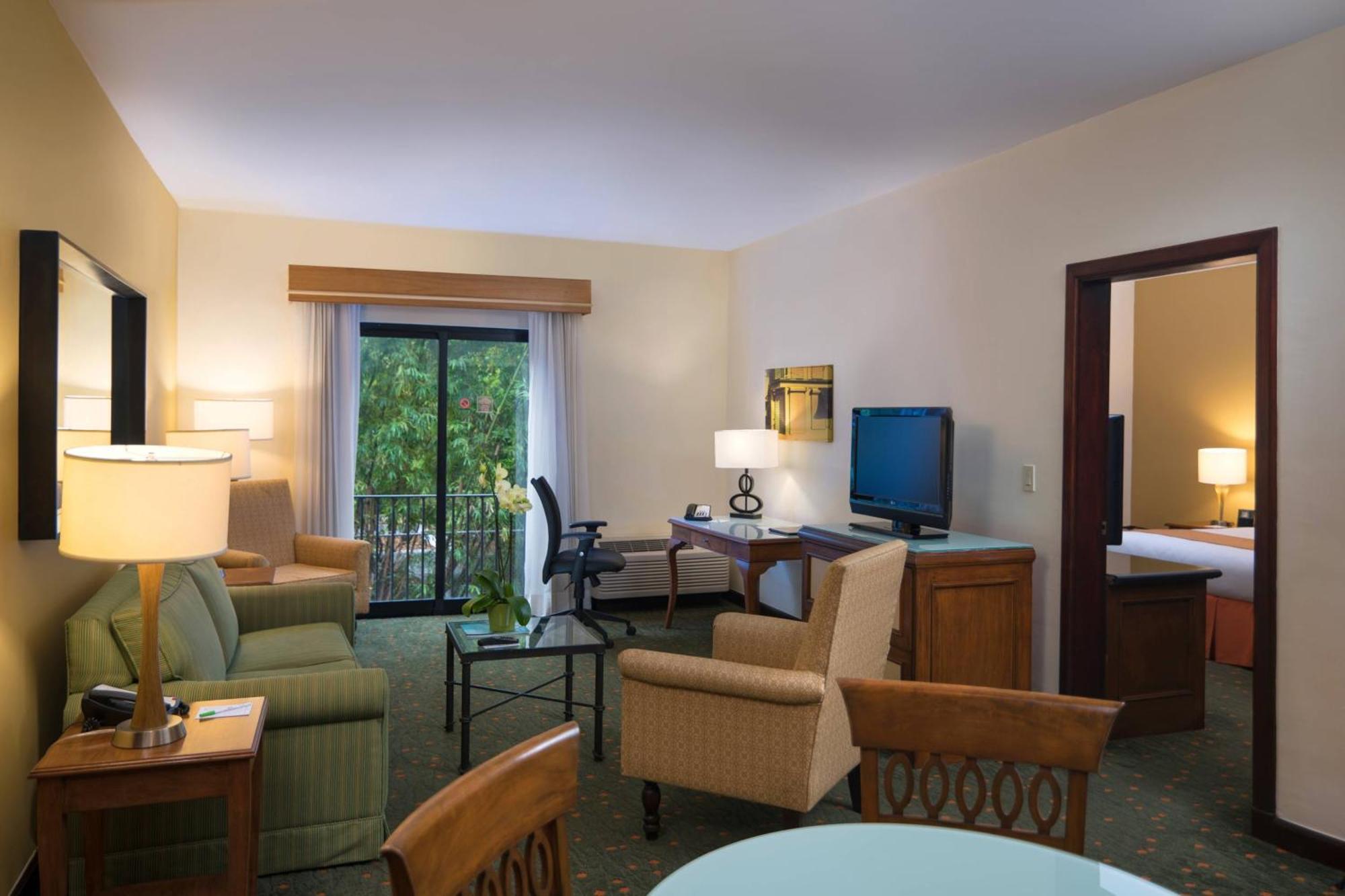 מלון Courtyard By Marriott סנטו דומינגו מראה חיצוני תמונה