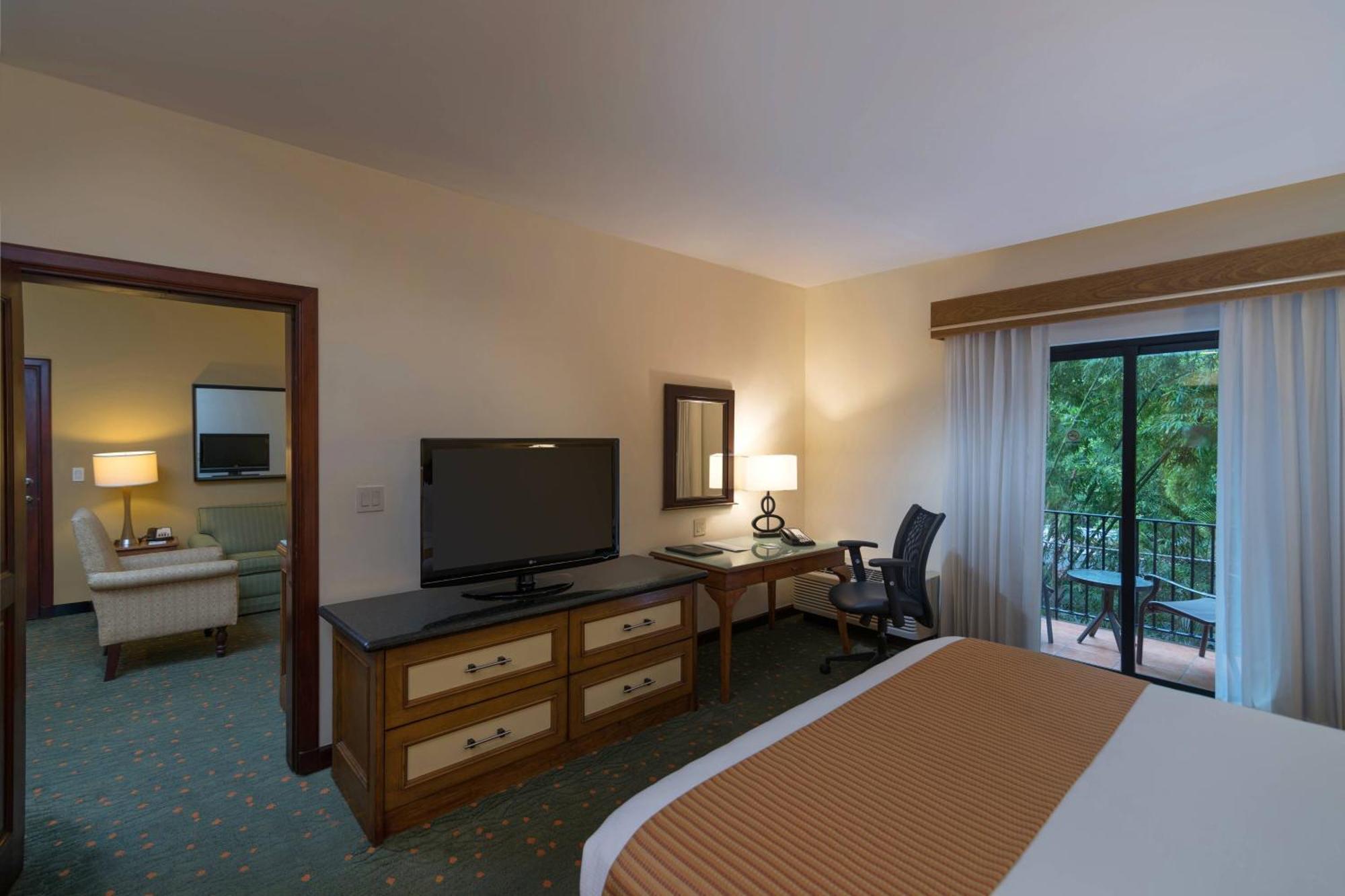 מלון Courtyard By Marriott סנטו דומינגו מראה חיצוני תמונה