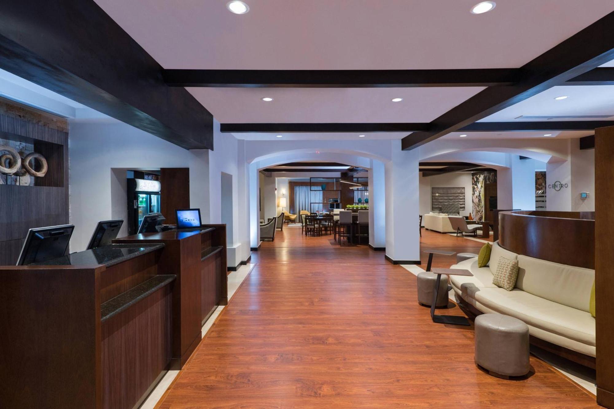 מלון Courtyard By Marriott סנטו דומינגו מראה חיצוני תמונה